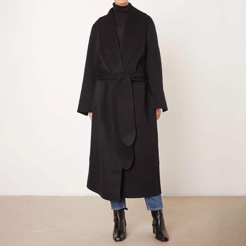 TOTÊME Belted wool coat black result