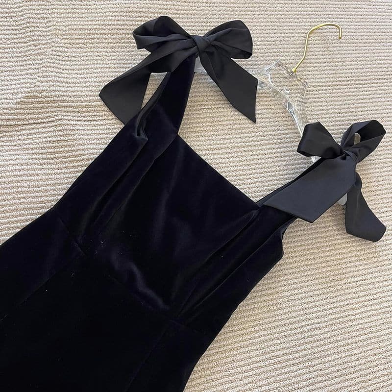 Alice and Olivia Maryann Tie Shoulder Mini Dress 10 result
